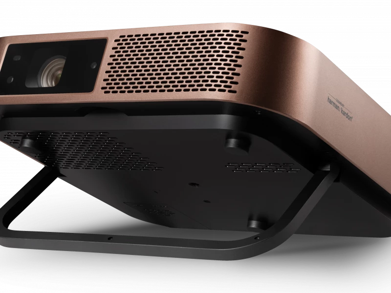 Image of Proyector LED portátil inteligente Full HD 1080p con altavoces Harman Kardon